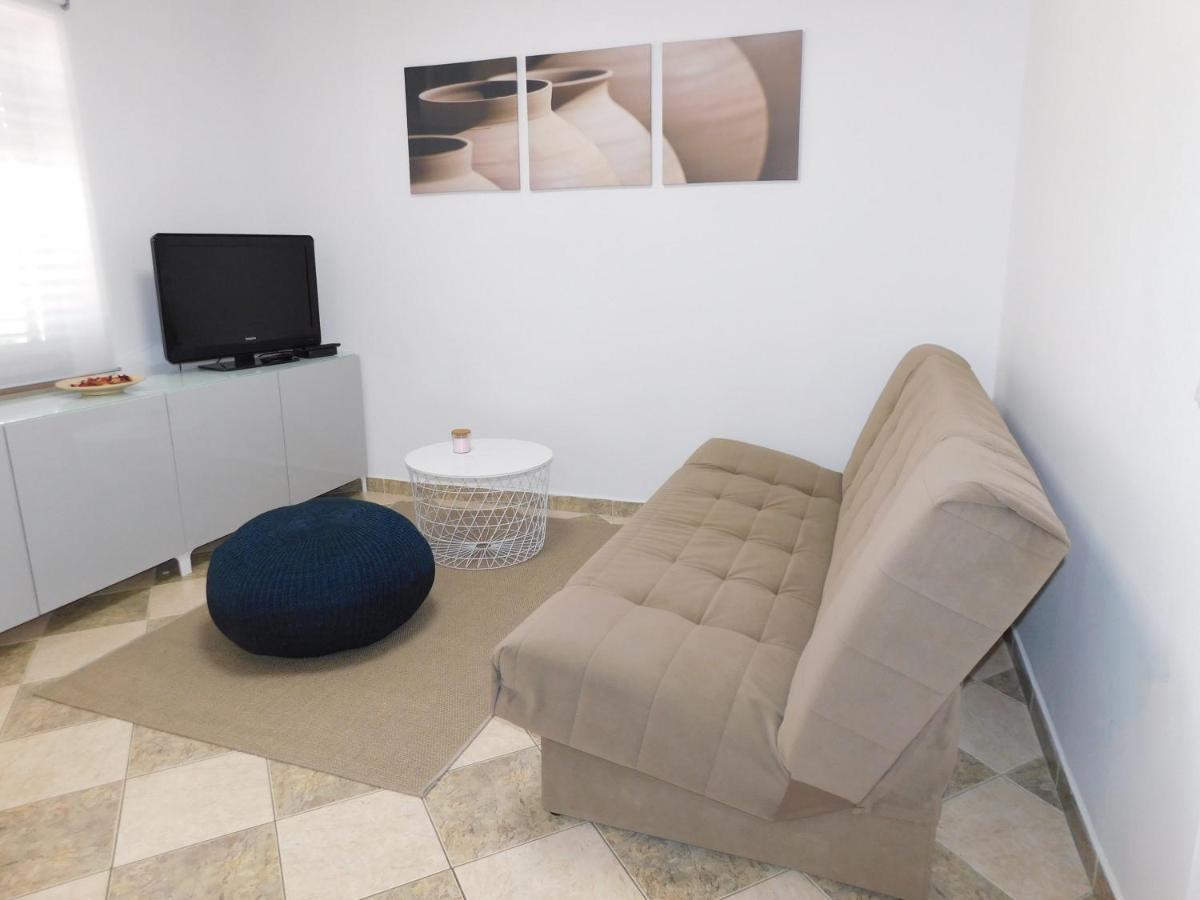 Apartment Stella โคเปร์ ภายนอก รูปภาพ