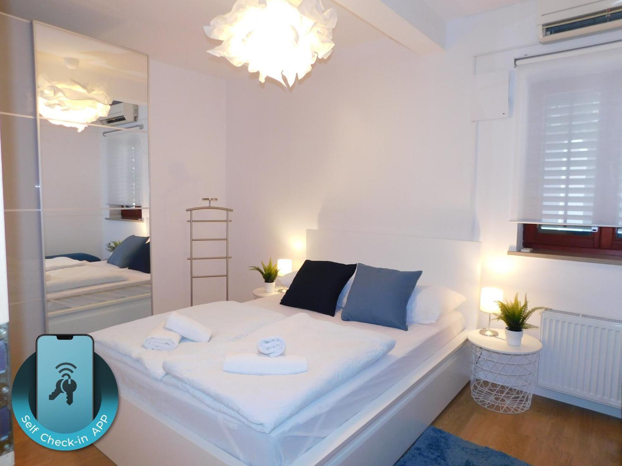 Apartment Stella โคเปร์ ภายนอก รูปภาพ